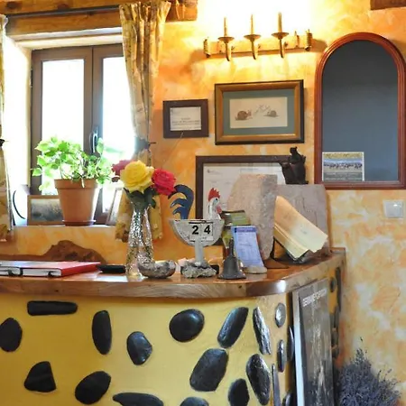 Hotel La Senda De Caracoles - *